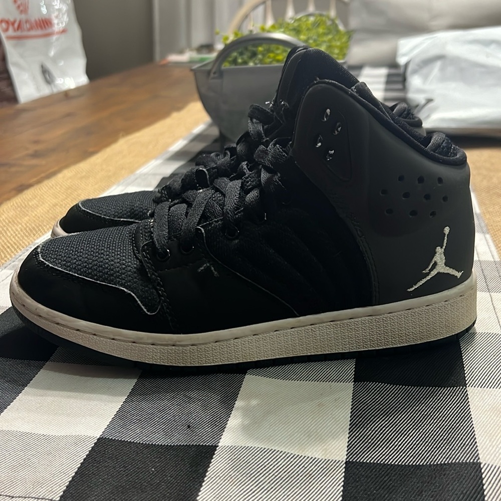 Jordan Black Anthracite